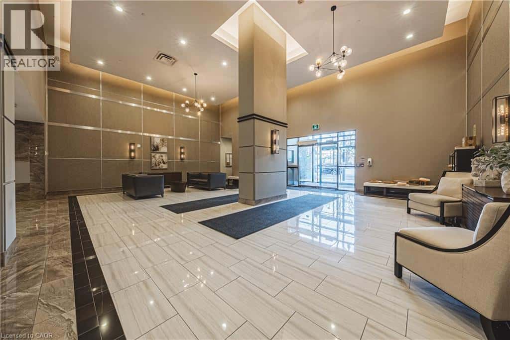 2486 OLD BRONTE Road Unit# 706 — Oakville, Ontario - Photo 5 of 38