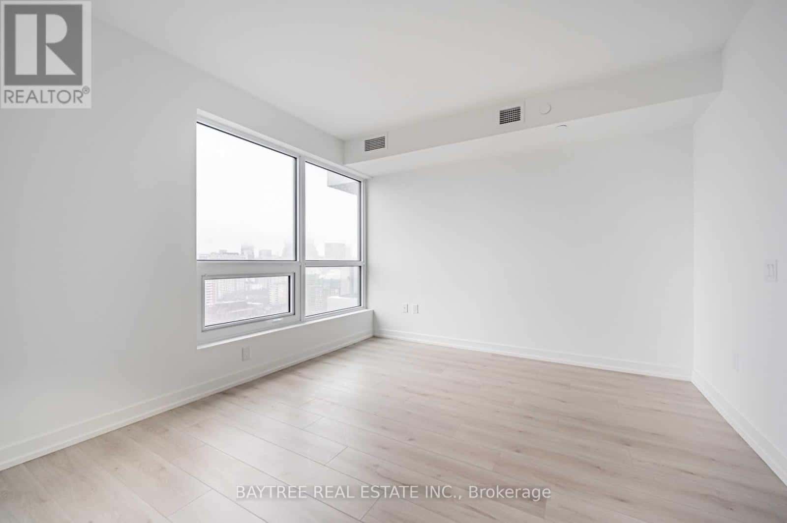 Toronto (Cabbagetown-South St. James Town) — Toronto (Cabbagetown-South St. James Town) - Photo 4 of 25