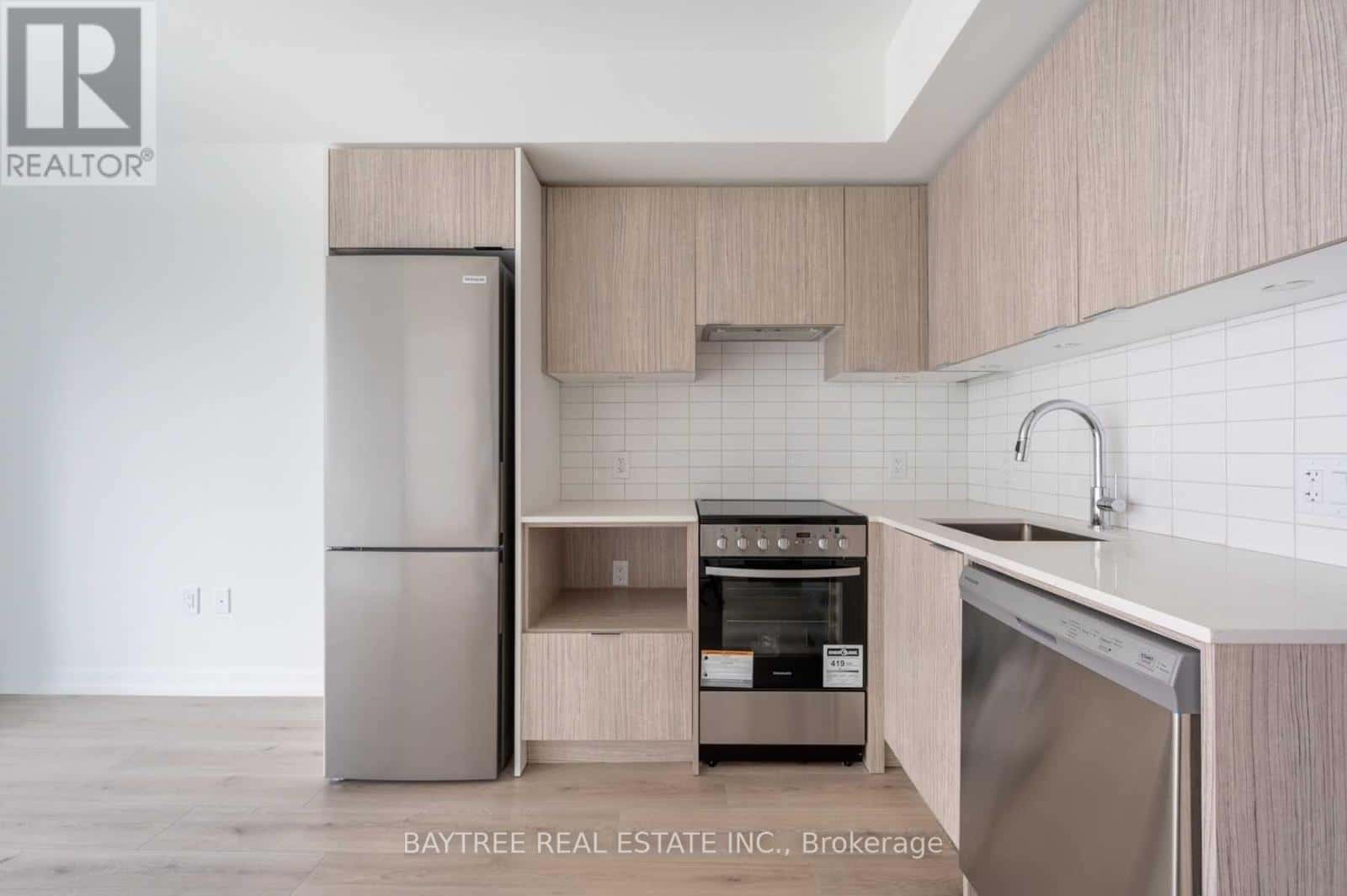 Toronto (Cabbagetown-South St. James Town) — Toronto (Cabbagetown-South St. James Town) - Photo 2 of 25