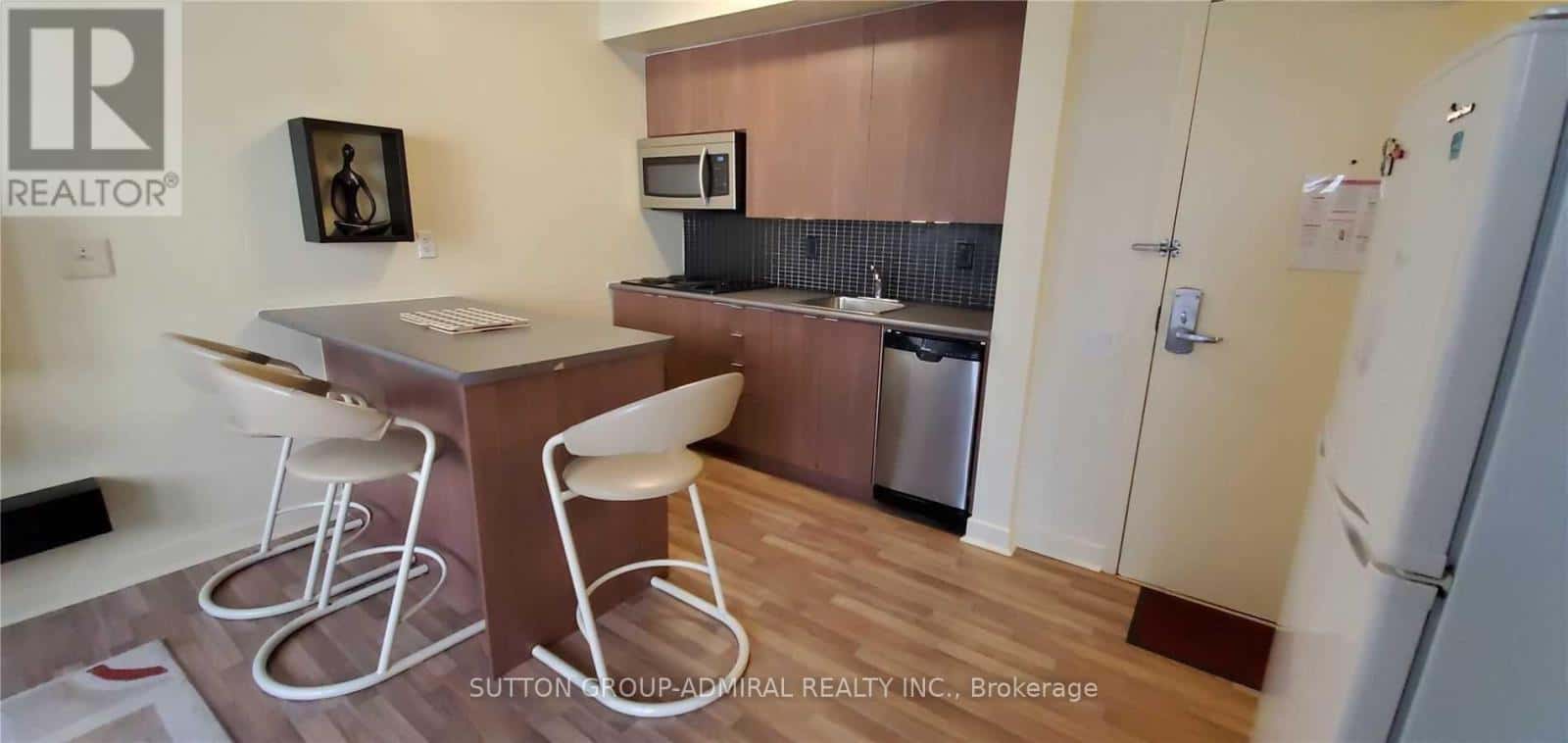 Toronto (Church-Yonge Corridor) — Toronto (Church-Yonge Corridor) - Photo 5 of 18