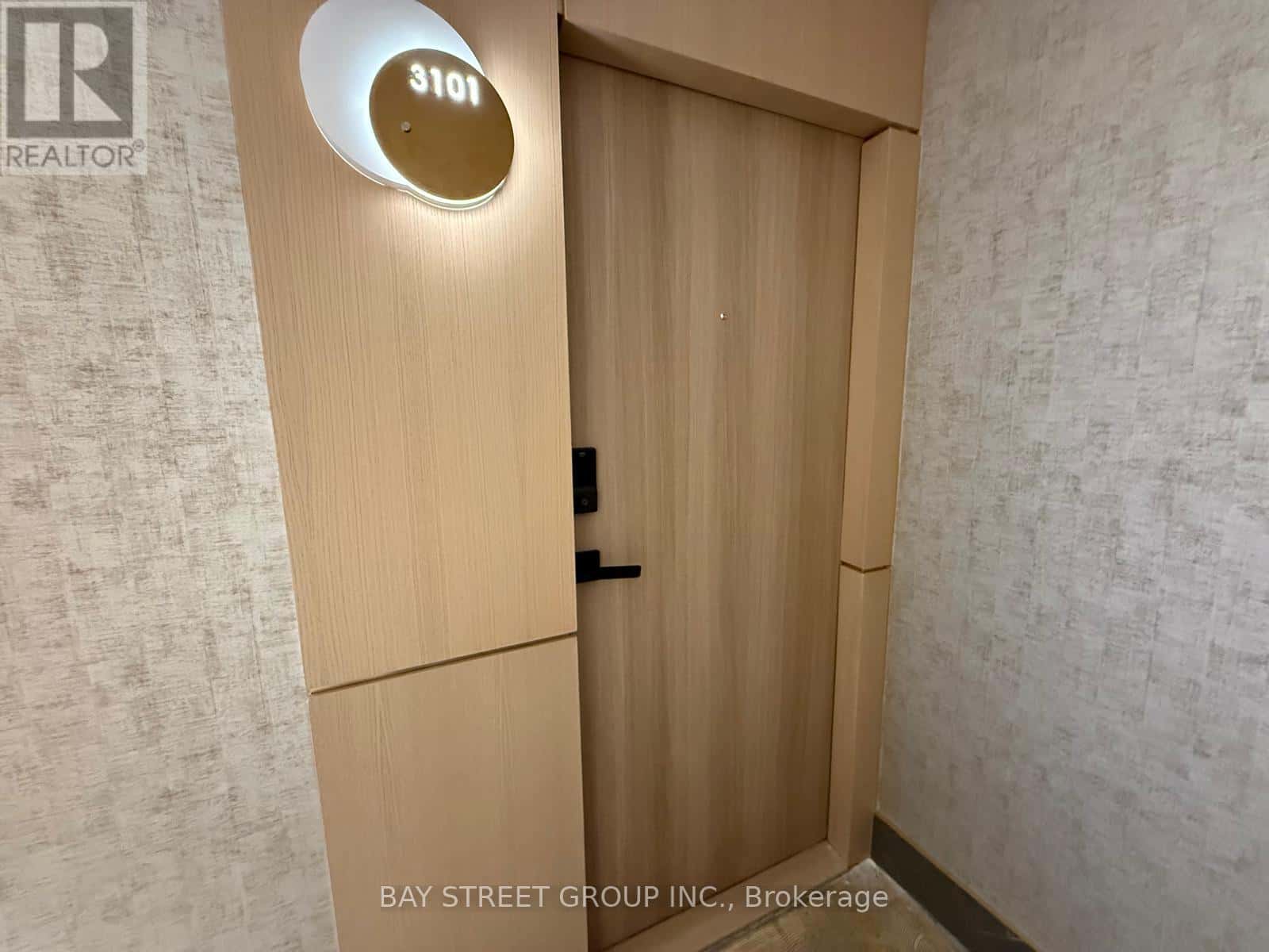 Toronto (Church-Yonge Corridor) — Toronto (Church-Yonge Corridor) - Photo 4 of 41