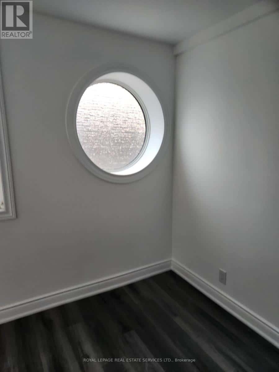 201 - 2820 DANFOTH AVENUE — Toronto (East End-Danforth) - Photo 5 of 8