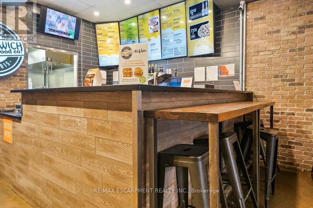 Niagara Falls (Stamford) — Niagara Falls (Stamford) - Photo 4 of 15