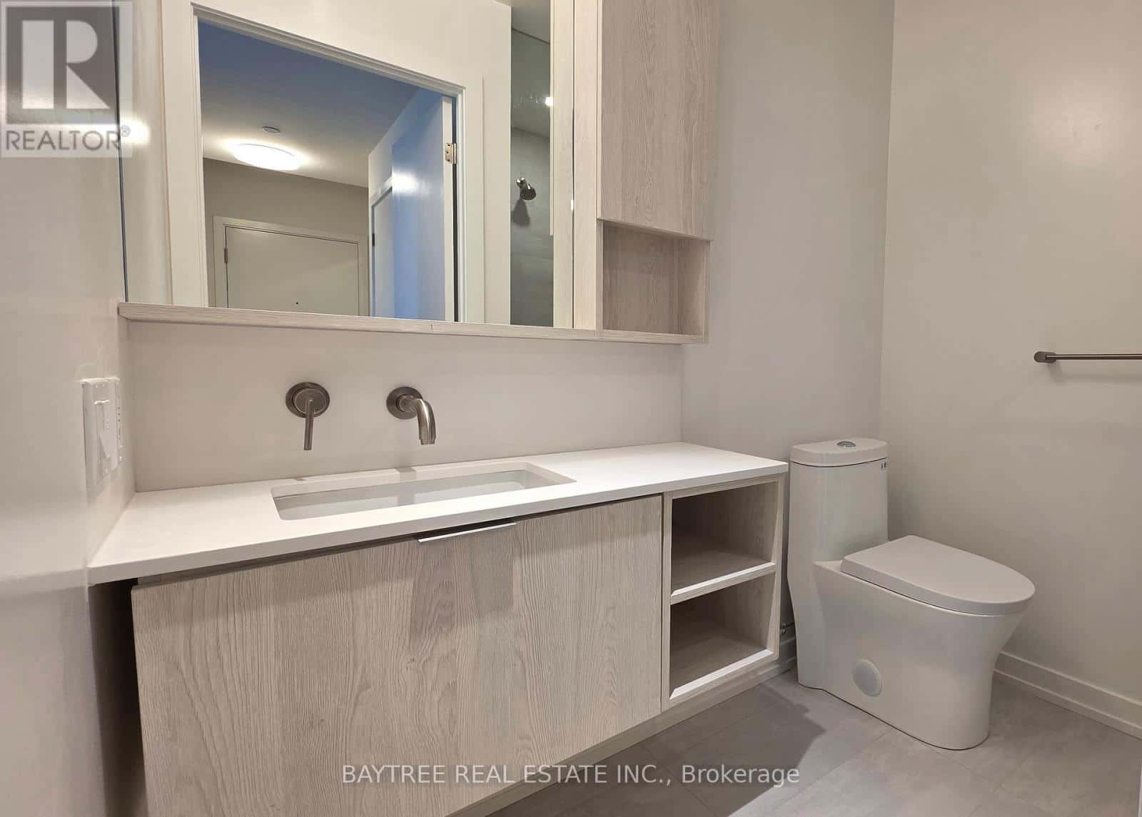 Toronto (Mount Pleasant West) — Toronto (Mount Pleasant West) - Photo 3 of 32