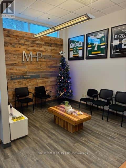 110 - 123 ST GEORGE STREET — London East (East F) - Photo 3 of 11