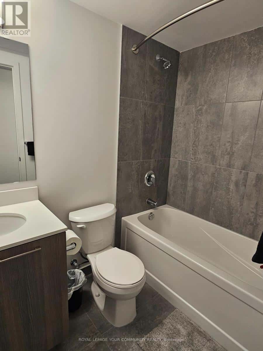 Toronto (Rouge) — Toronto (Rouge) - Photo 3 of 19