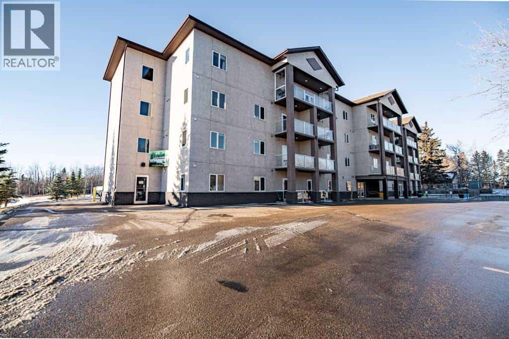 Innisfail — Innisfail - Photo 4 of 100