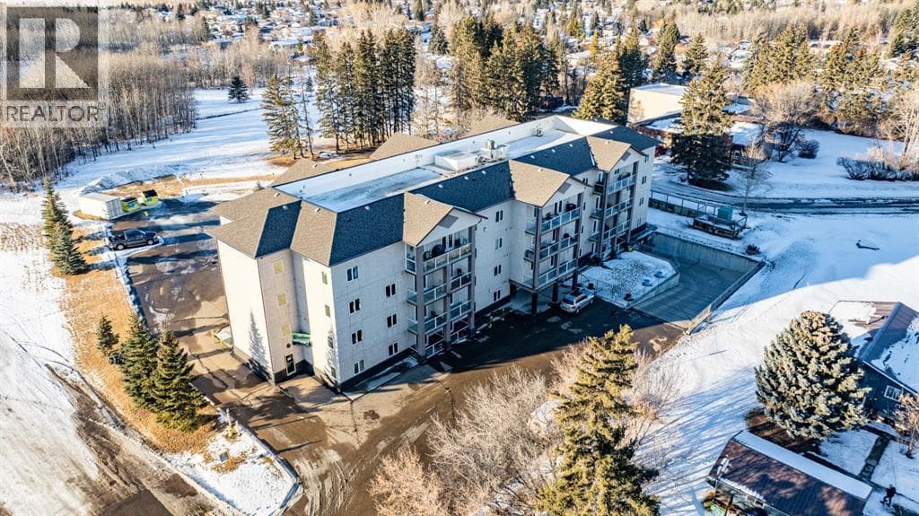 Innisfail — Innisfail - Main photo