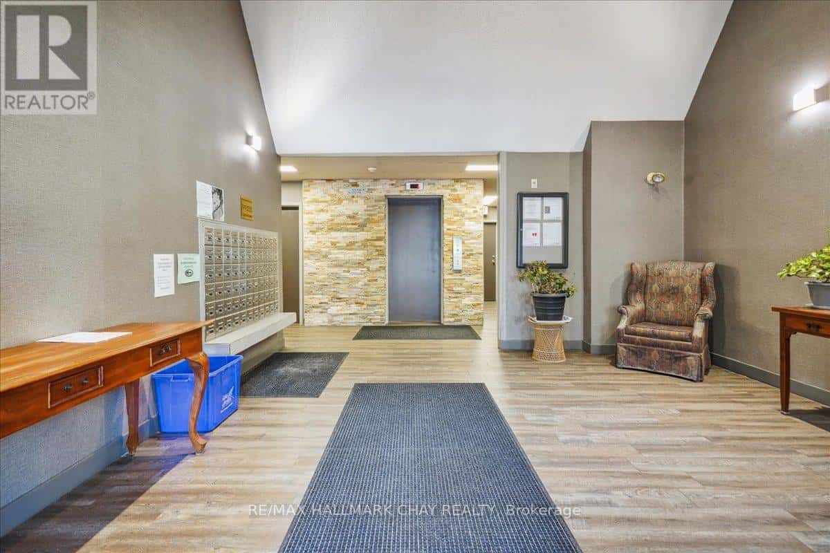 Barrie (Alliance) — Barrie (Alliance) - Photo 5 of 32