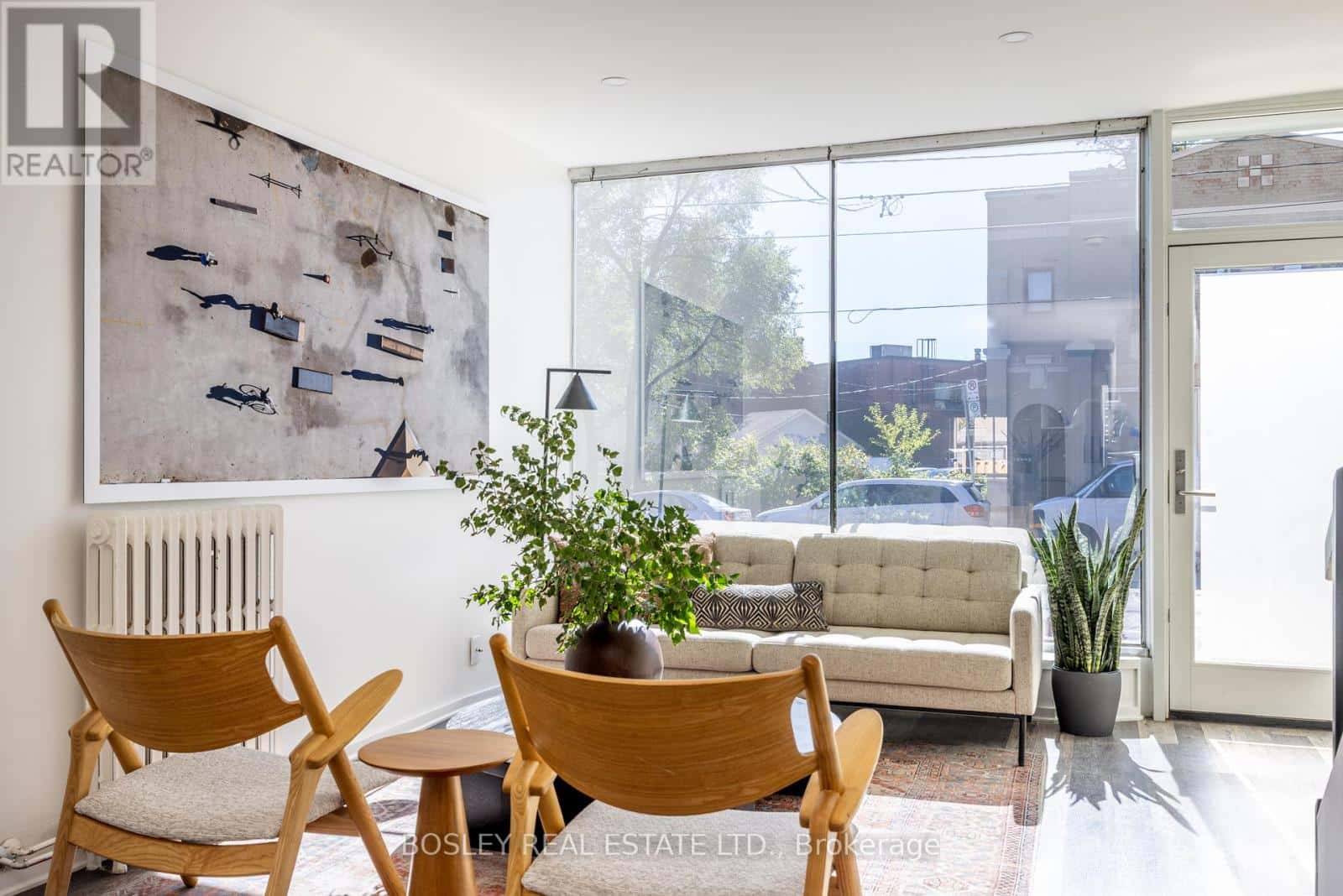 1007 WESTON ROAD — Toronto (Mount Dennis) - Photo 5 of 41