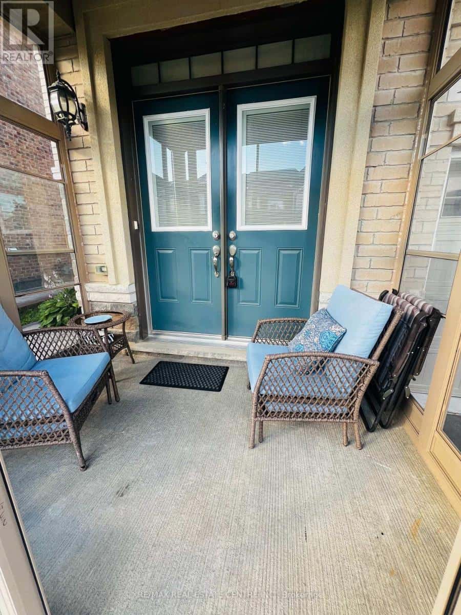 Brampton (Northwest Brampton) — Brampton (Northwest Brampton) - Photo 5 of 26