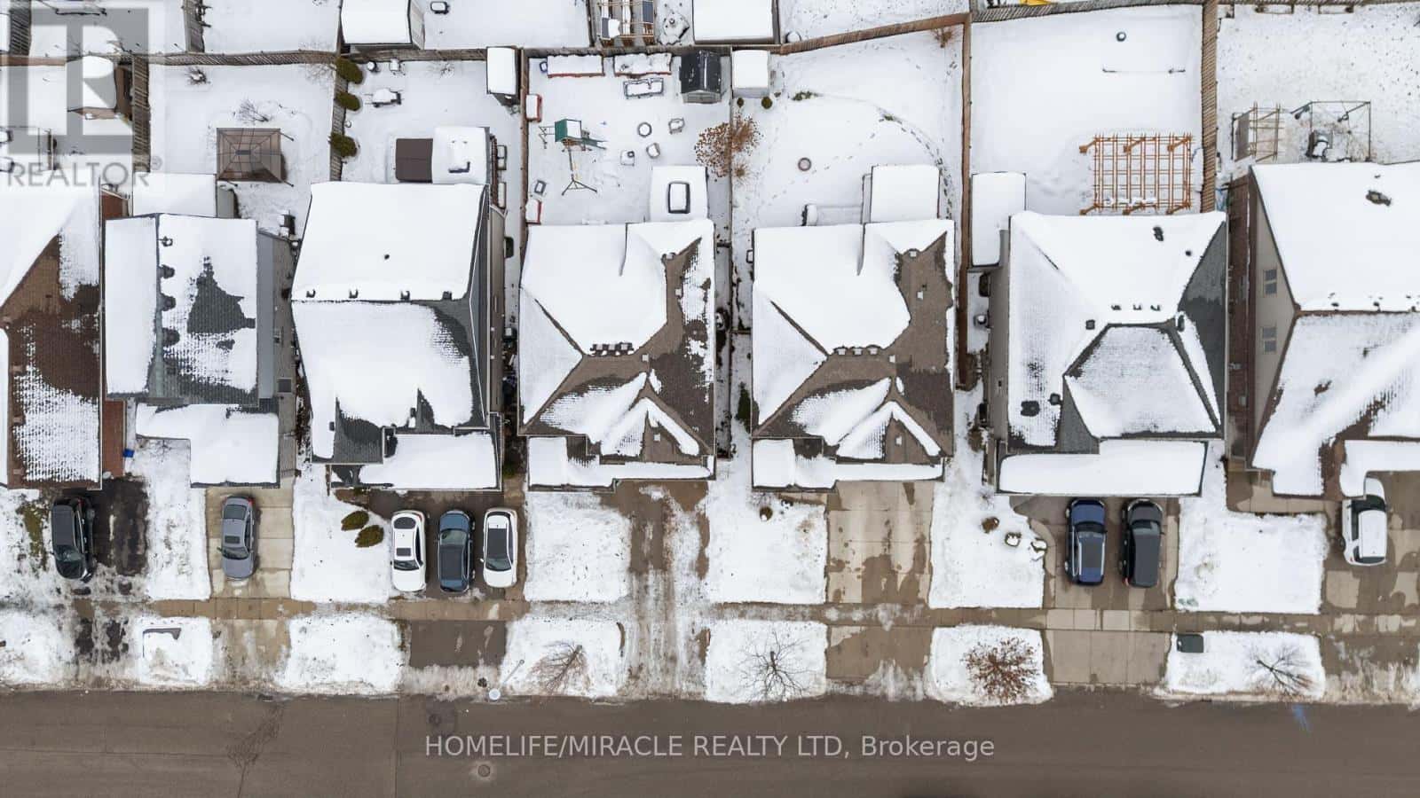 589 SALES DRIVE — Woodstock (Woodstock - South) - Photo 3 of 50