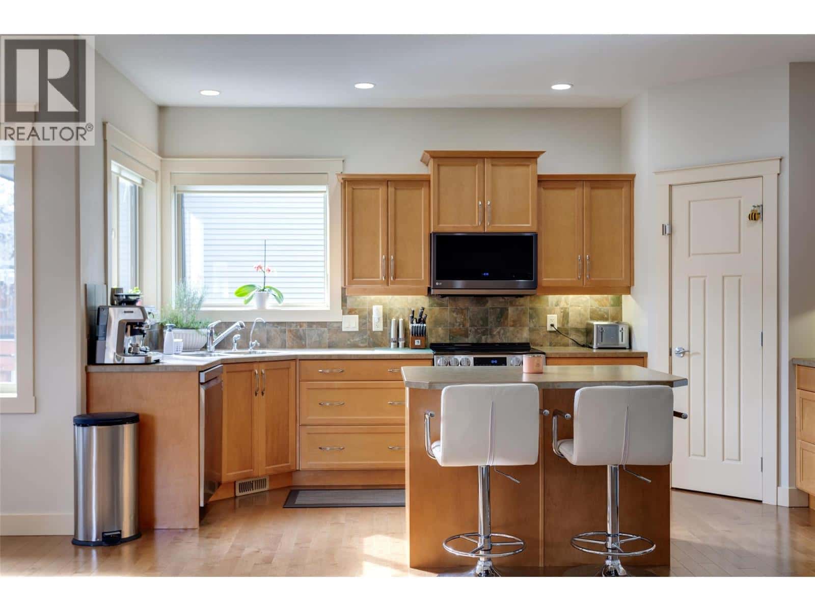 2841 Bentley Road — West Kelowna, British Columbia - Photo 4 of 24