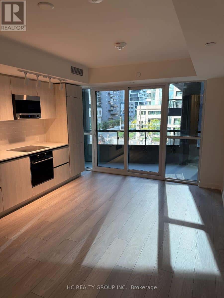 Toronto (Mount Pleasant West) — Toronto (Mount Pleasant West) - Photo 4 of 9