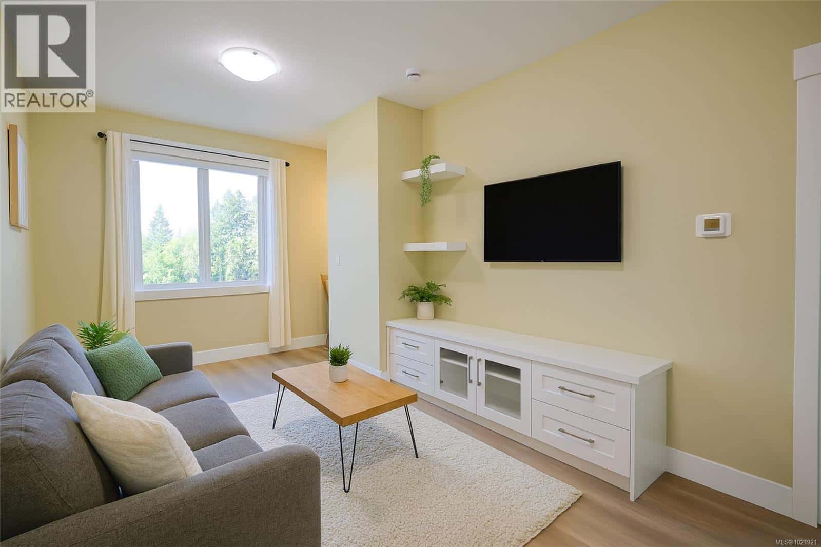 Ladysmith — Ladysmith - Photo 3 of 25