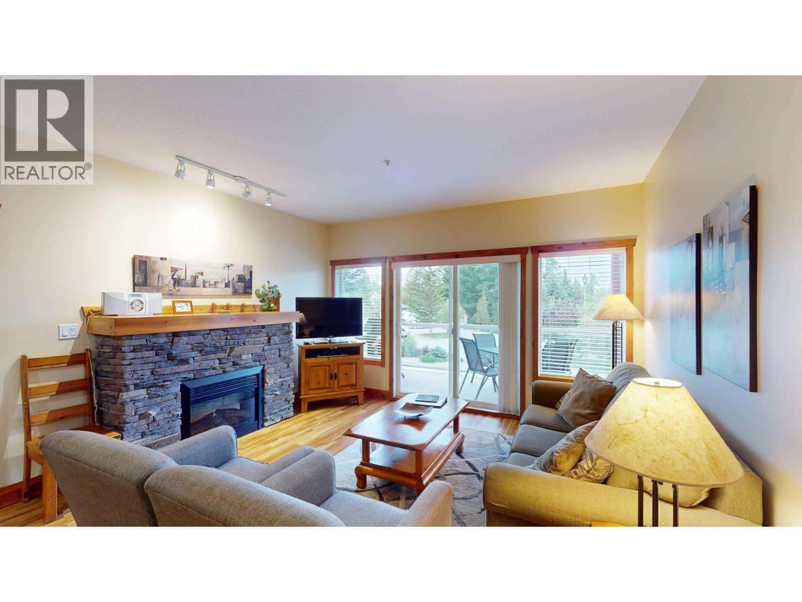 701 14A Crescent Unit# 213 I — Invermere, British Columbia - Photo 3 of 66