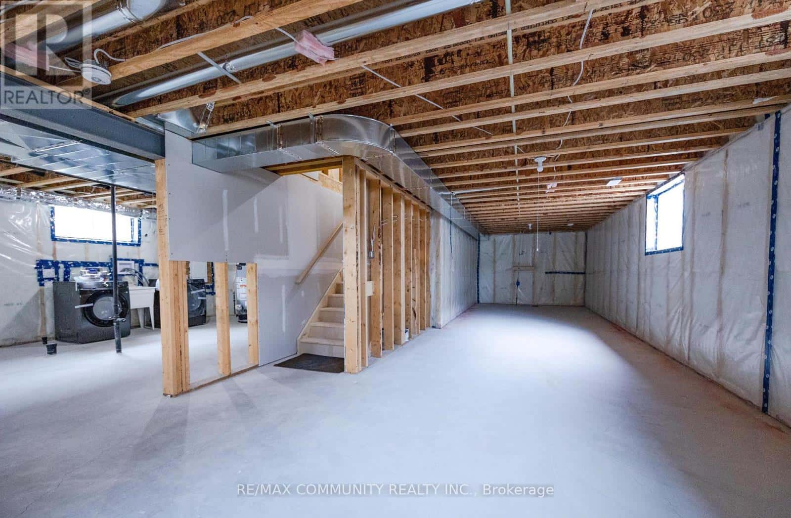 6 BRADLEY LANE — Asphodel-Norwood - Photo 2 of 40