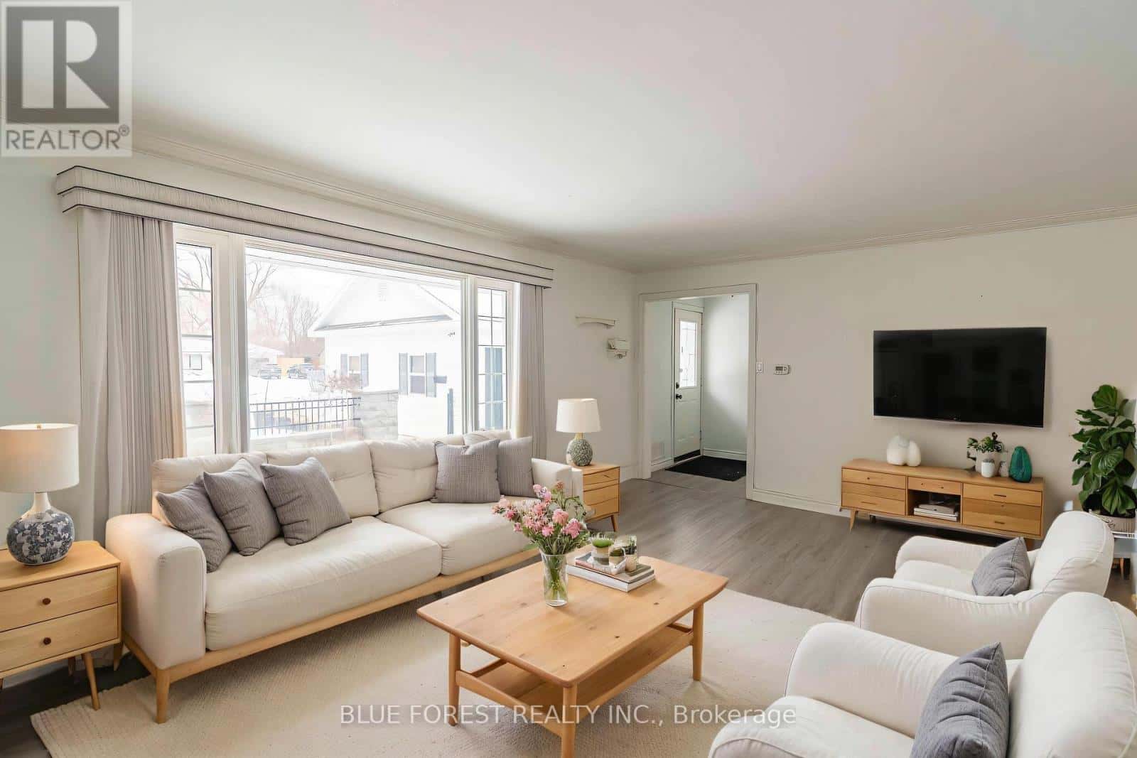 London North (North G) — London North (North G) - Photo 5 of 40