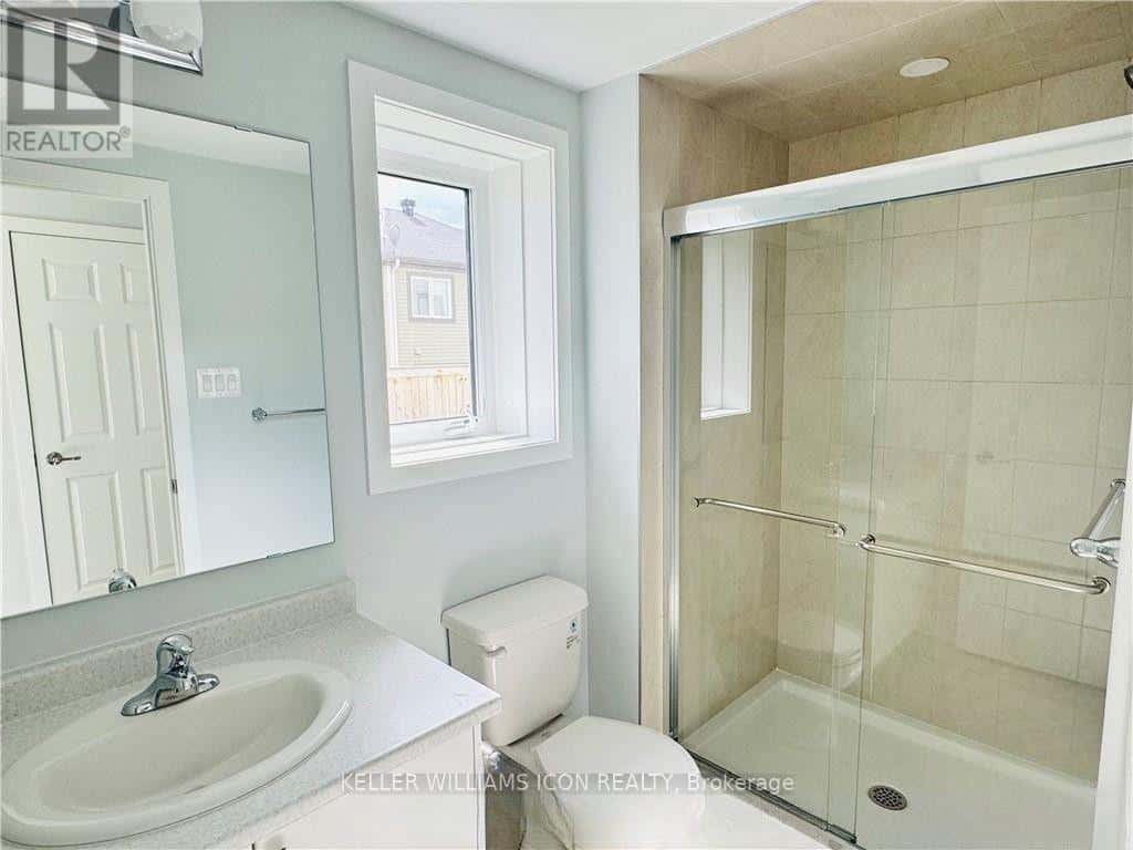 543 WOVEN PRIVATE — Ottawa - Photo 5 of 23