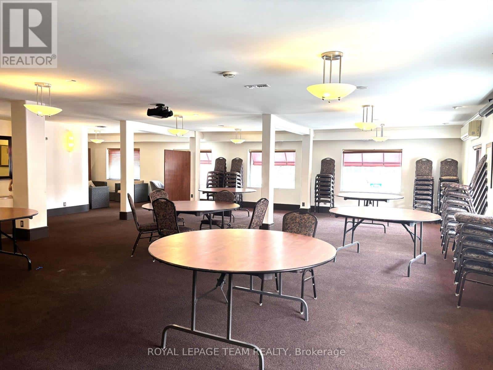 254 PRESTON STREET — Ottawa - Photo 2 of 14