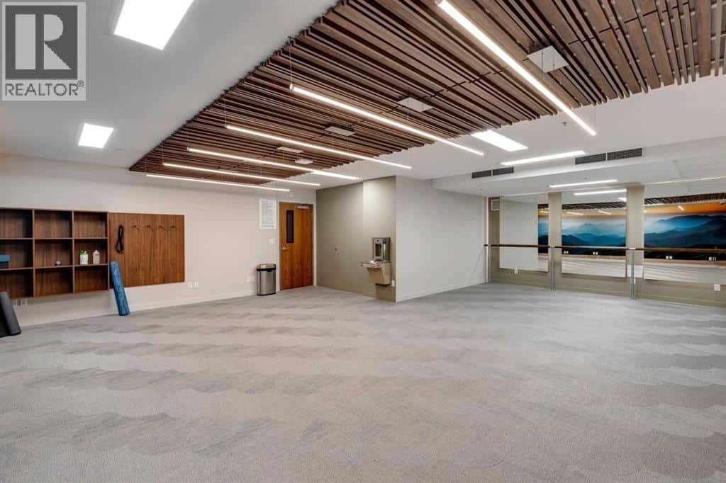 Calgary — Calgary - Photo 2 of 42