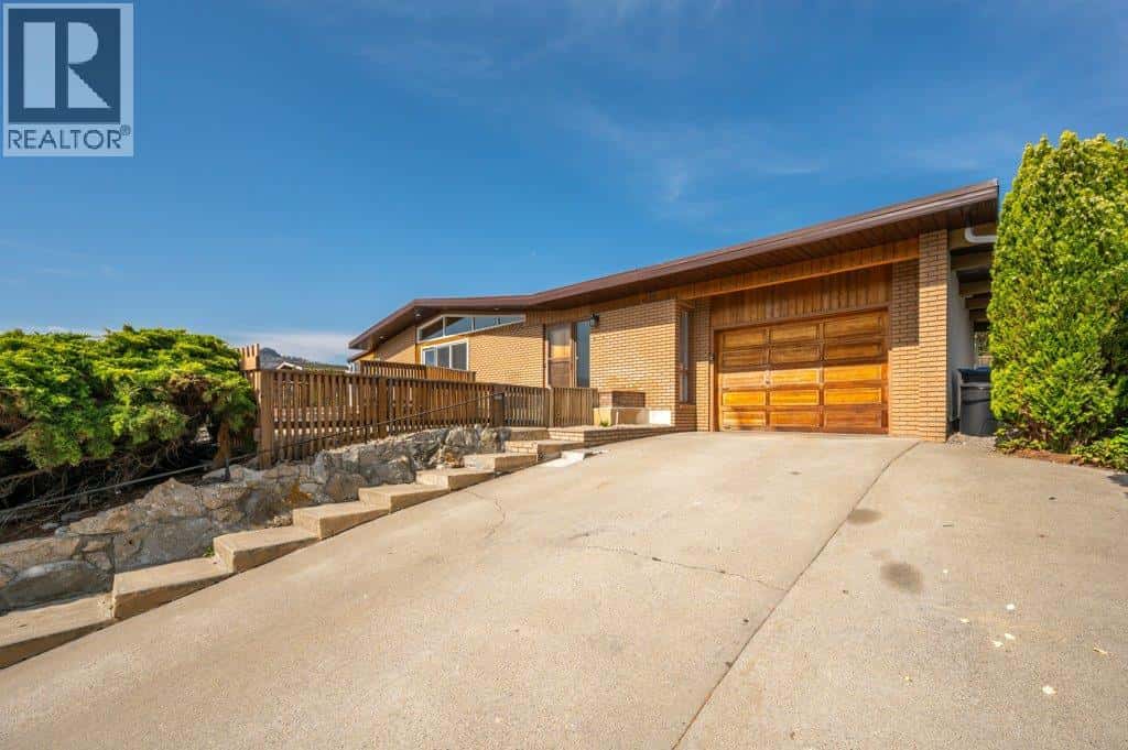 6602 NIGHTHAWK Drive — Osoyoos, British Columbia - Photo 2 of 72