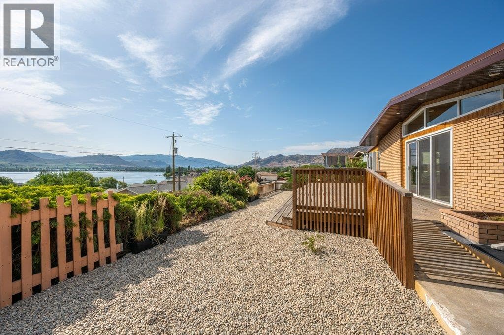 6602 NIGHTHAWK Drive — Osoyoos, British Columbia - Main photo