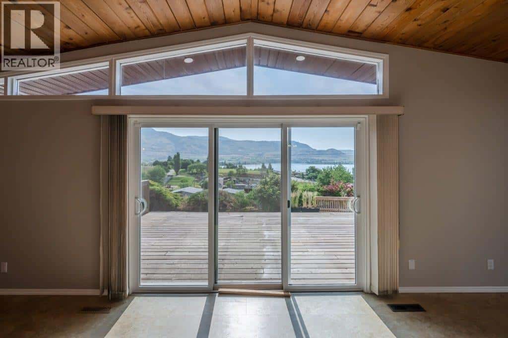 6602 NIGHTHAWK Drive — Osoyoos, British Columbia - Photo 5 of 72