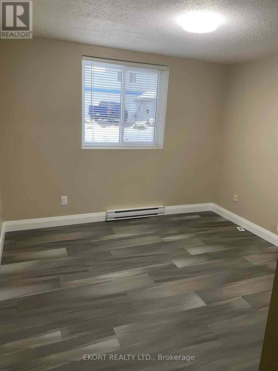 Belleville (Belleville Ward) — Belleville (Belleville Ward) - Photo 3 of 10