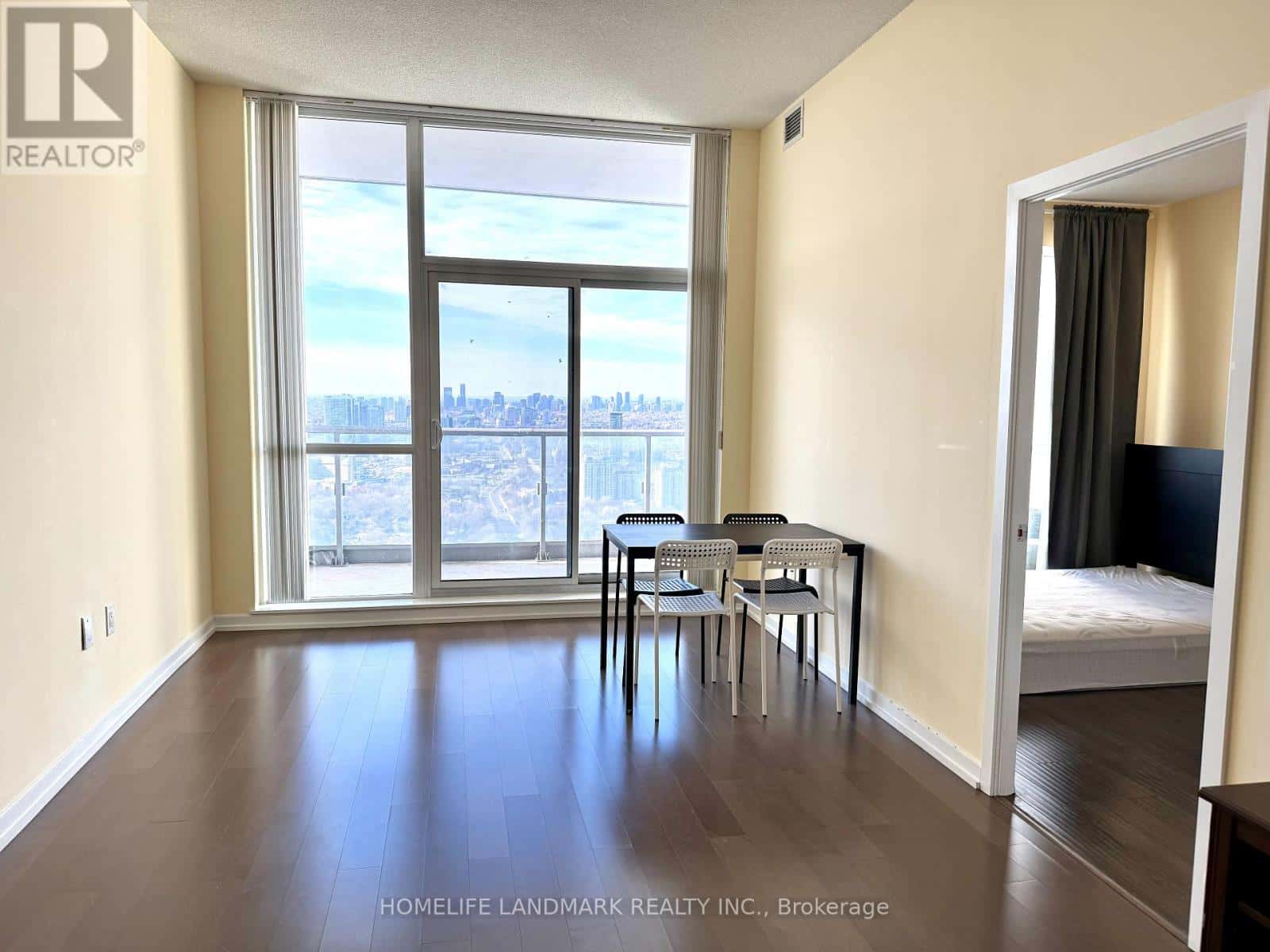 Toronto (Henry Farm) — Toronto (Henry Farm) - Photo 5 of 18