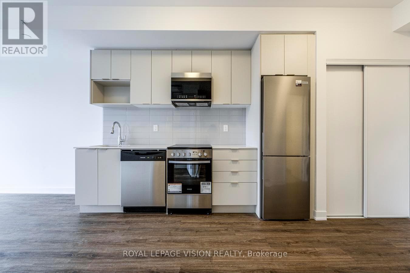 Toronto (West Hill) — Toronto (West Hill) - Main photo