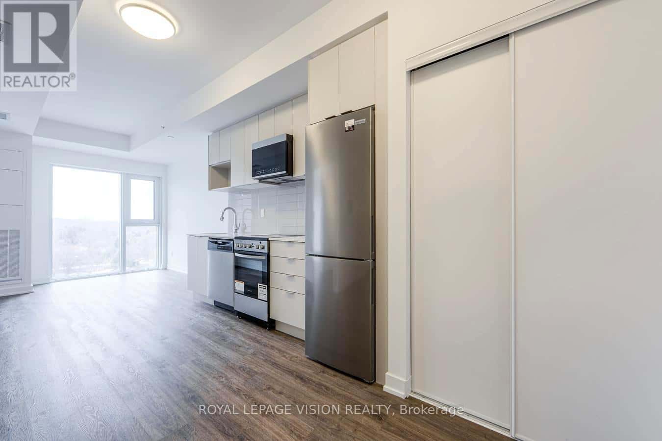 Toronto (West Hill) — Toronto (West Hill) - Photo 2 of 27