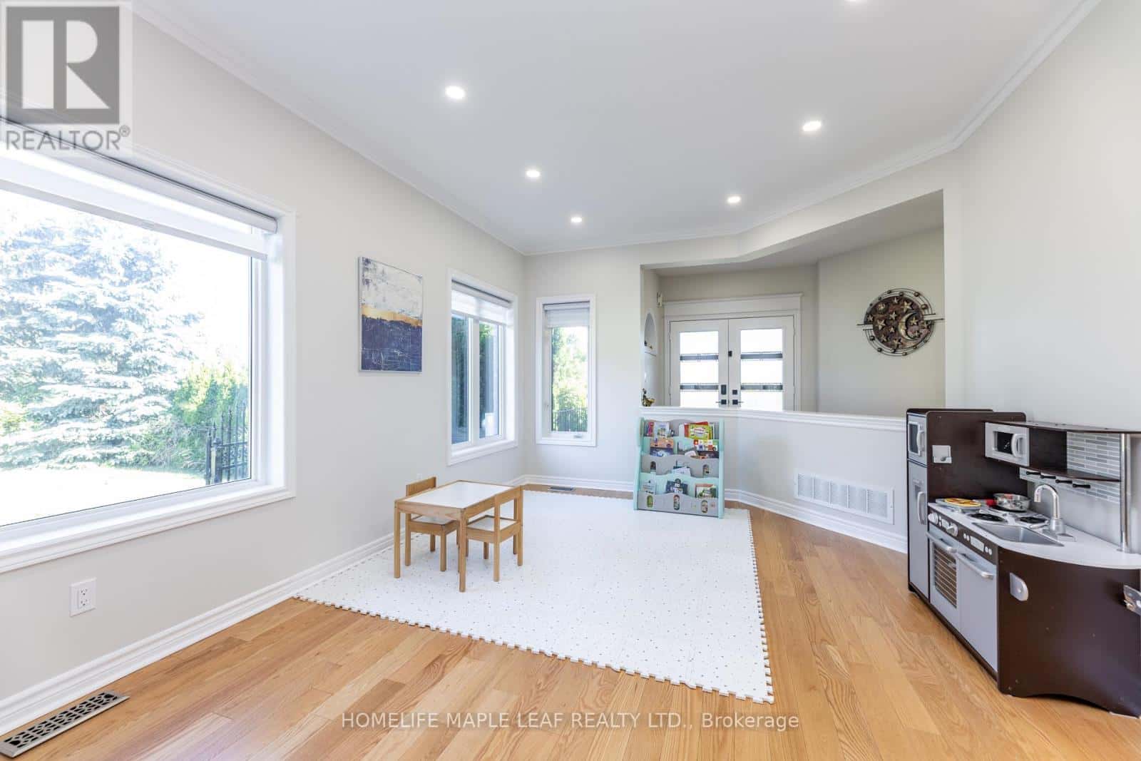 238 DEVONSLEIGH BOULEVARD — Richmond Hill (Devonsleigh), Ontario - Photo 5 of 46