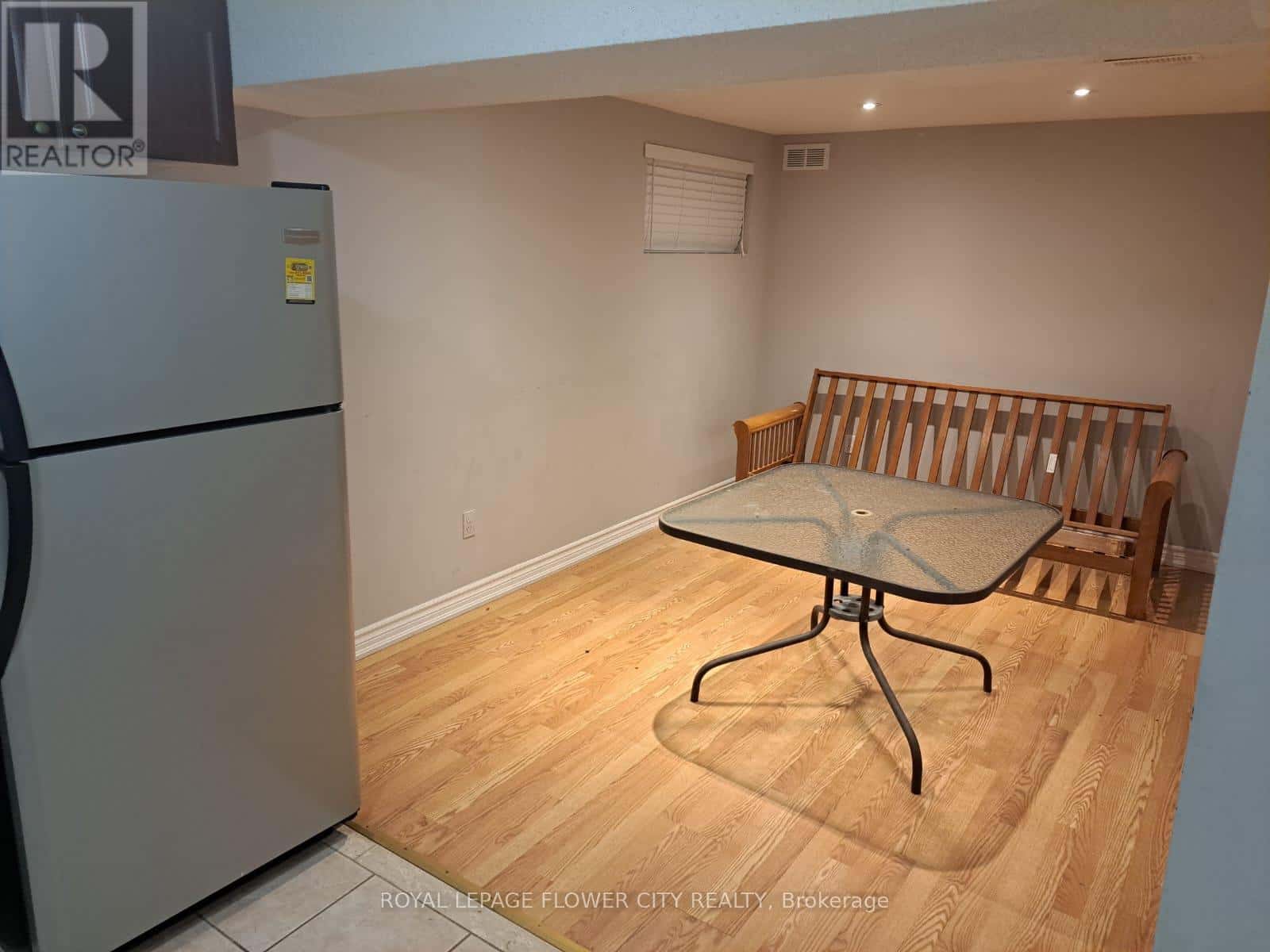 Brampton (Avondale) — Brampton (Avondale) - Photo 3 of 14