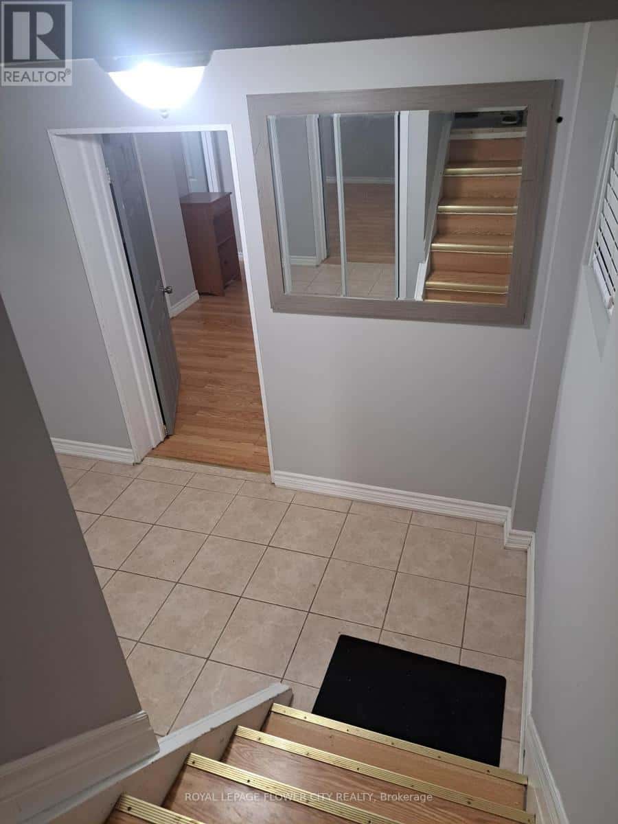 Brampton (Avondale) — Brampton (Avondale) - Photo 4 of 14