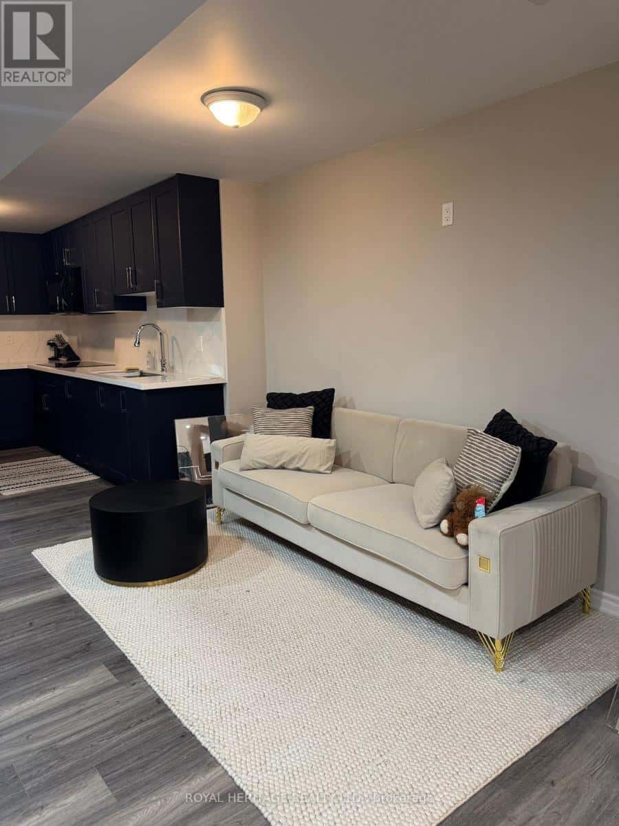 BSMT - 105 VAN SCOTT DRIVE — Brampton (Northwest Sandalwood Parkway) - Photo 2 of 18