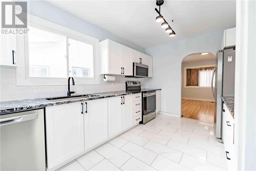 Sudbury — Sudbury - Photo 3 of 17