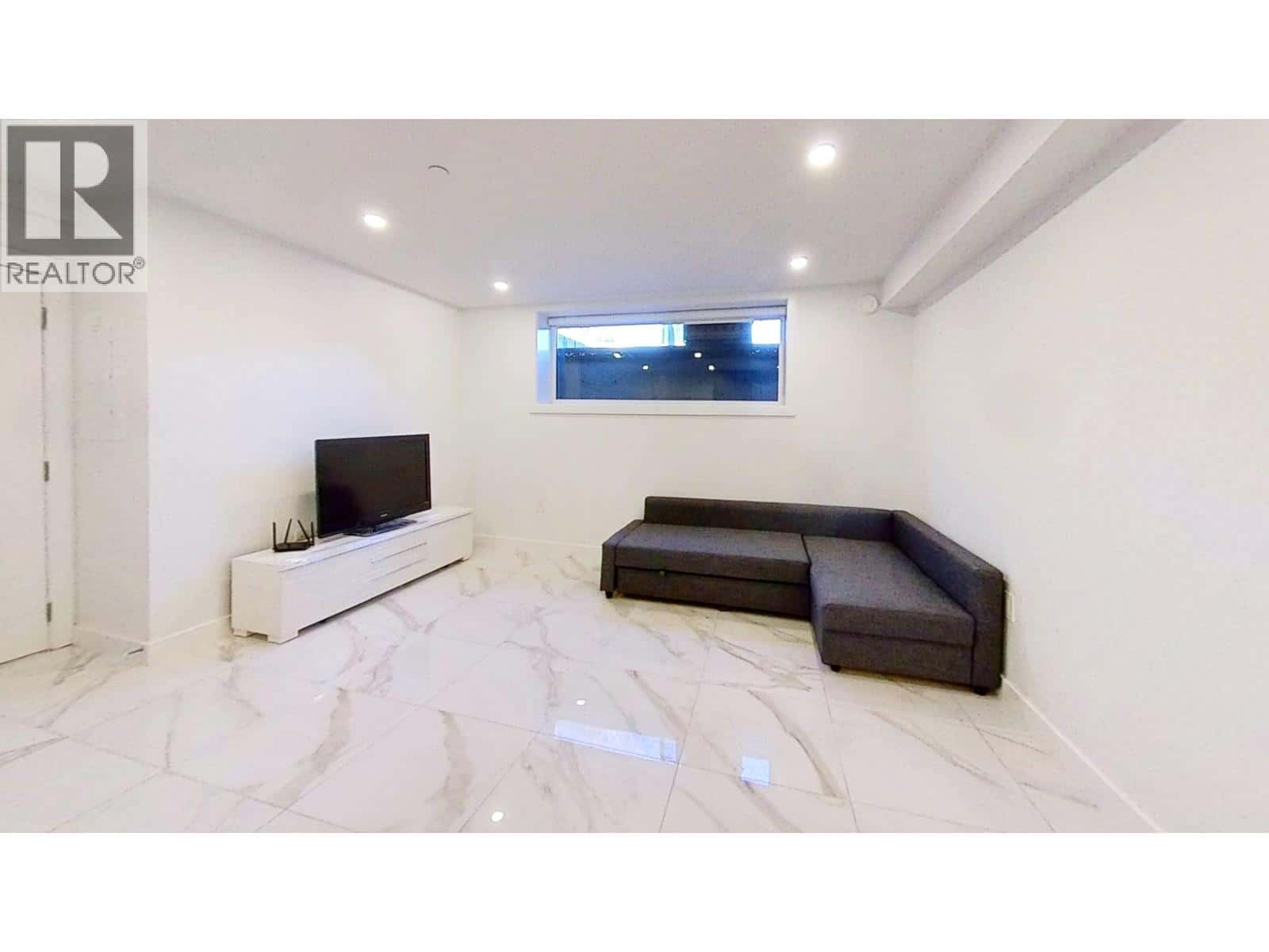 Port Coquitlam — Port Coquitlam - Photo 2 of 12