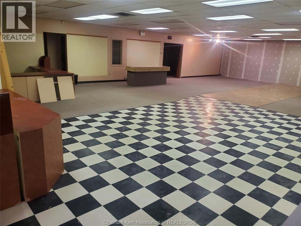 Chatham — Chatham - Photo 5 of 10