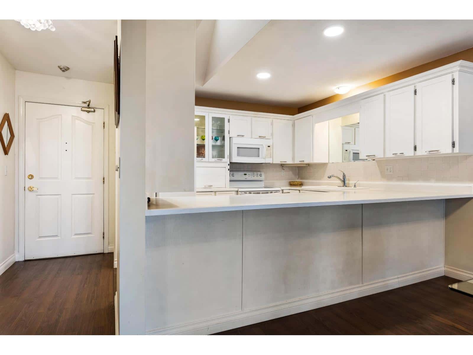 Chilliwack — Chilliwack - Photo 4 of 37