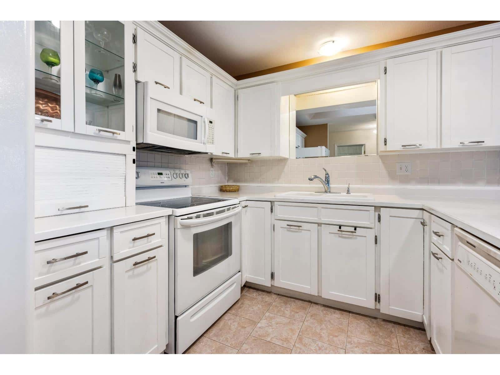 Chilliwack — Chilliwack - Photo 5 of 37