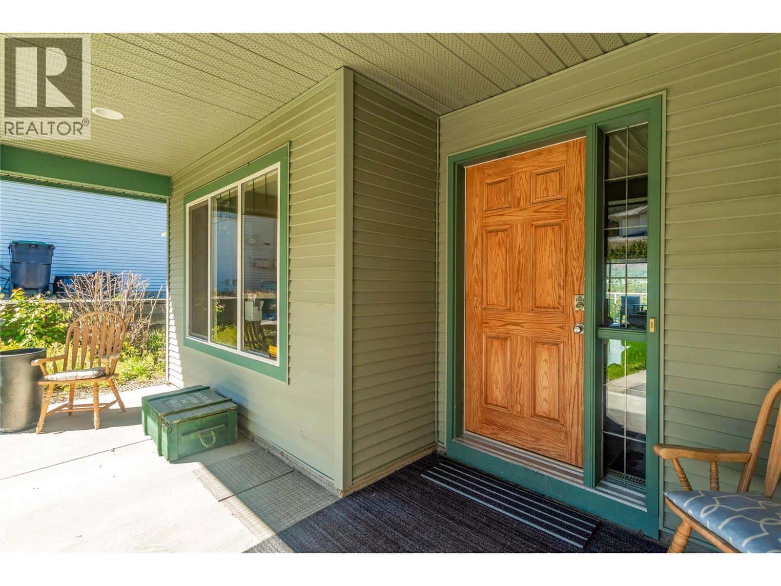 Lake Country — Lake Country - Photo 4 of 42