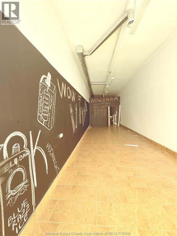 Windsor — Windsor - Photo 5 of 7