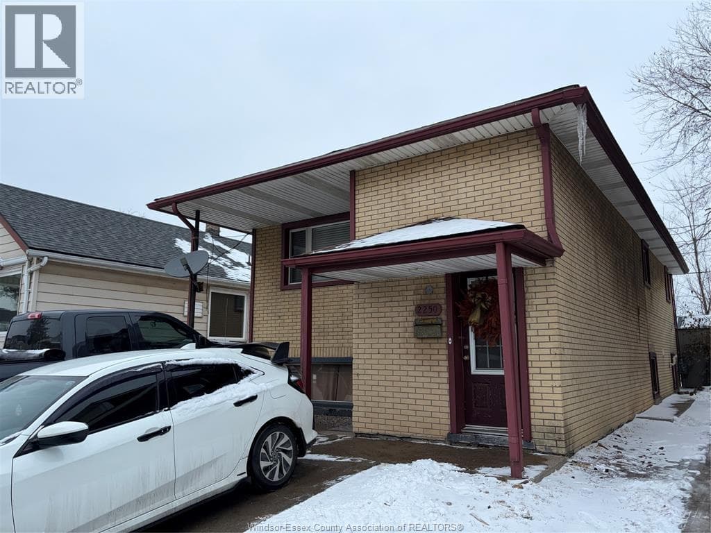 Windsor — Windsor - Main photo