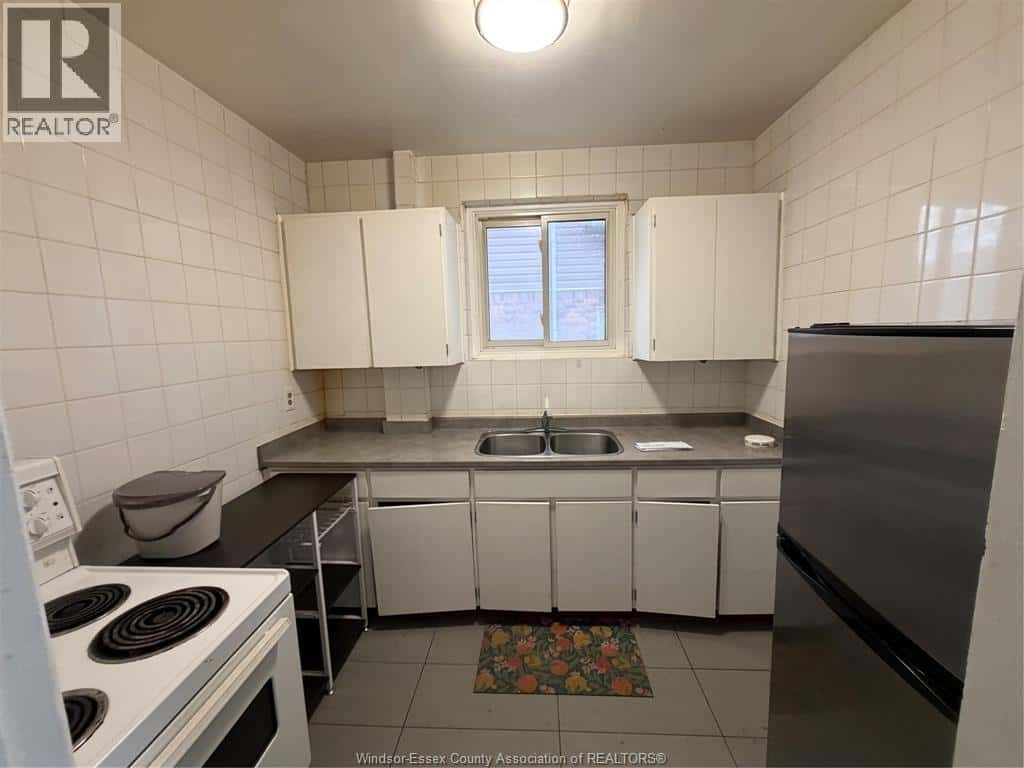 Windsor — Windsor - Photo 4 of 7