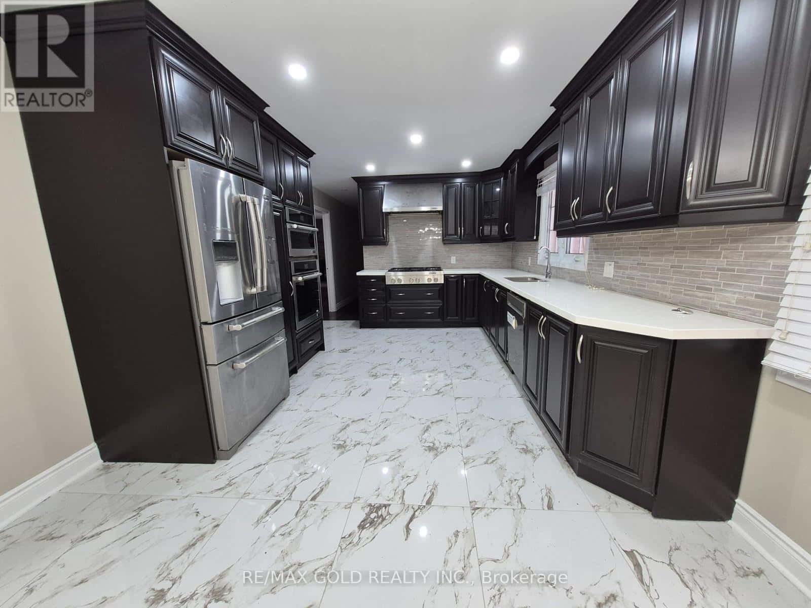 Brampton (Fletcher's Meadow) — Brampton (Fletcher's Meadow) - Photo 3 of 9