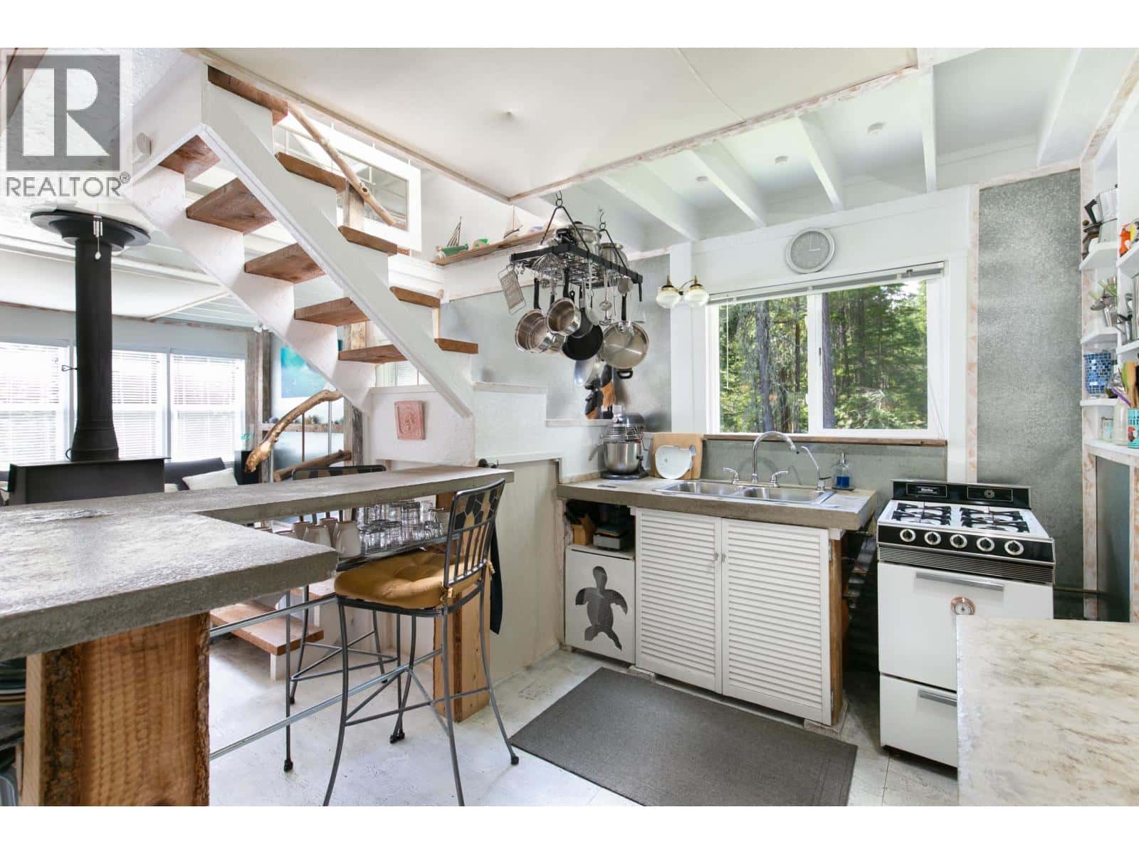 D'Arcy — D'Arcy - Photo 4 of 39