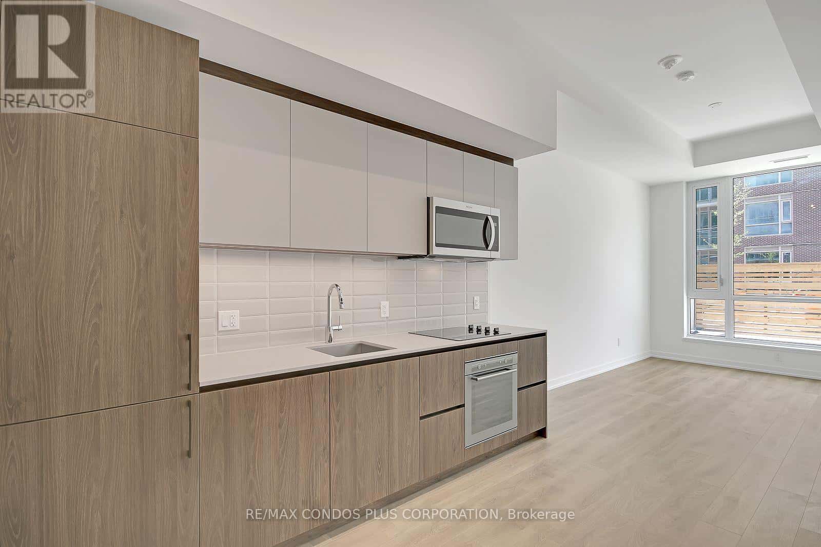 121 - 150 LOGAN AVENUE — Toronto (South Riverdale), Ontario - Photo 4 of 27