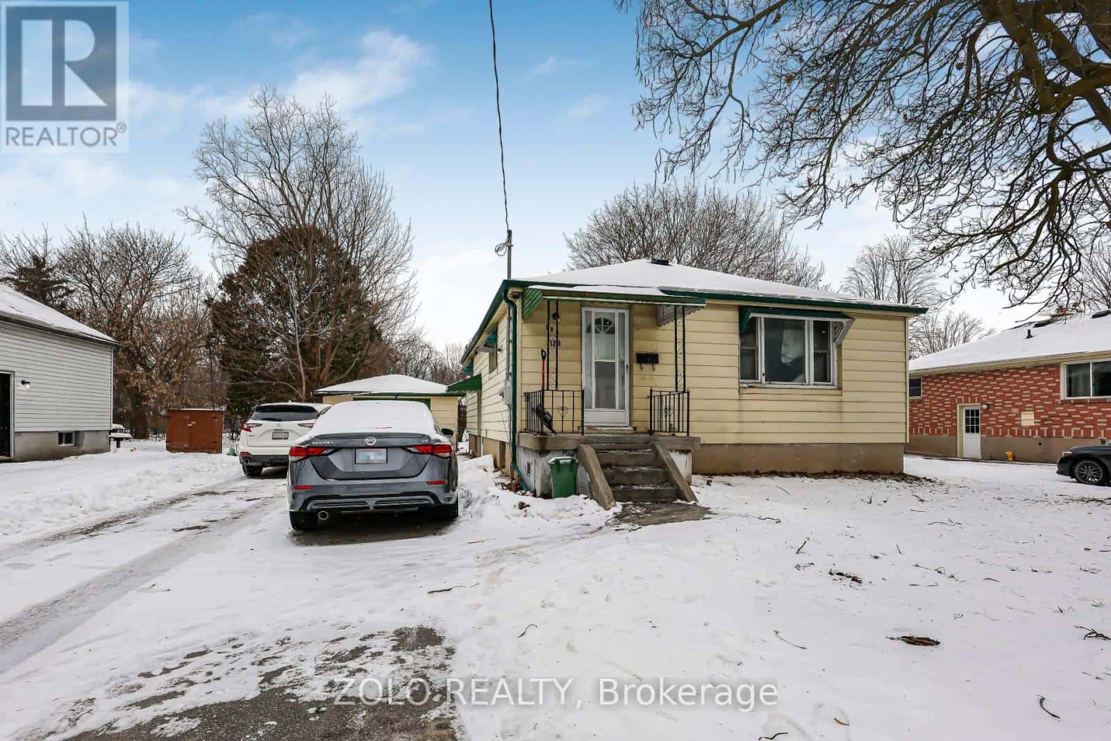 129 ROEHAMPTON AVENUE — London East (East D), Ontario - Photo 2 of 25