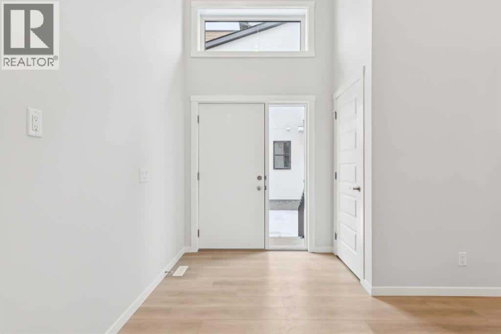 402, 135 Mahogany Parade SE — Calgary, Alberta - Photo 3 of 46